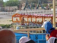HH Swamiji and Yatri-s board 4 Bajra boats from Namo Ghat and depart for Raja Ghathi (26.03.2025)